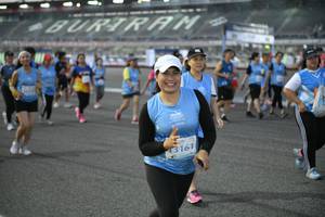 BIB: 52718, 52726
                            <button type="button" onclick="openModal(10465439)" class="btn btn-primary btn-sm float-right btn-popup" data-toggle="modal" data-target=".modal-high-quality">
                        <i class="fas fa-shopping-cart"></i> Add to Cart
                    </button>
                                            <button type="button" onclick="isThisMe(10465439, true)" class="btn btn-success btn-sm float-right btn-popup btn-isme hidden" data-toggle="tooltip" data-placement="bottom" title="นี่คือรูปของคุณใช่ไหม คลิกที่นี่เพื่อเอาเข้าอัลบั้ม">
                        <i class="fas fa-plus"></i> Add to album
                    </button>
                    <button type="button" onclick="isThisMe(10465439, false)" class="btn btn-warning btn-sm float-right btn-popup btn-isnotme hidden">
                        <i class="fas fa-ban"></i> Remove from album
                    </button>